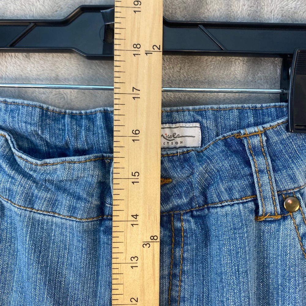 Jamie‎ Nicola Collection Women's Jeans Size 16 Light Wash Embroidered Artsy - Picture 6 of 9